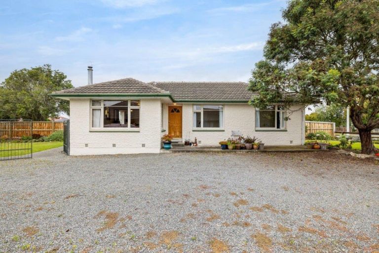 Photo of property in 12 Morris Road, Amberley, 7410