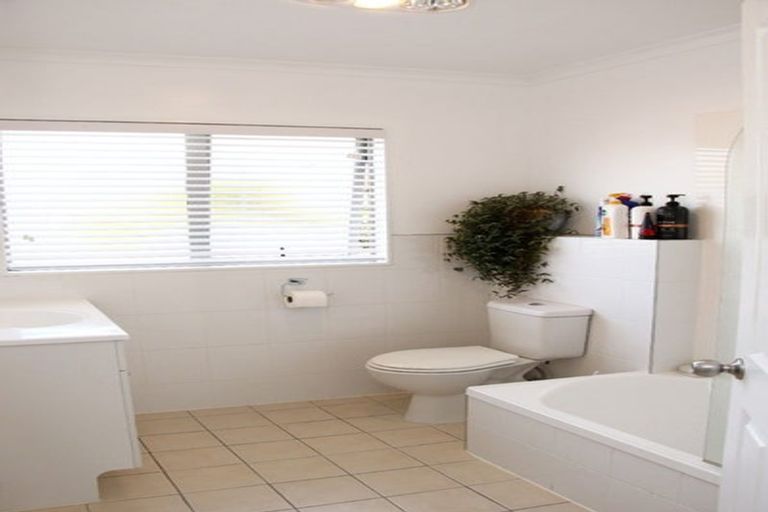 Photo of property in 8 Rene Way, Huntington, Hamilton, 3210