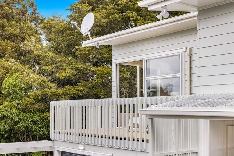 Photo of property in 35 Mcdowell Crescent, Hillcrest, Auckland, 0627