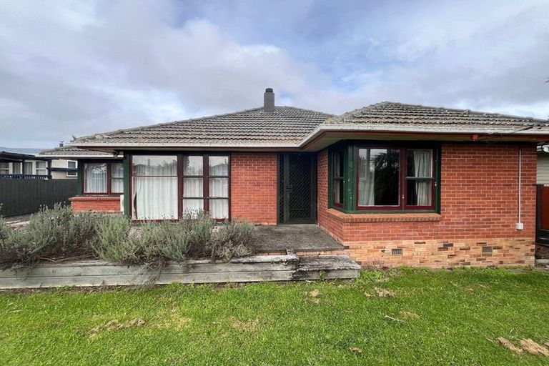 Photo of property in 117 Wharf Road, Te Atatu Peninsula, Auckland, 0610