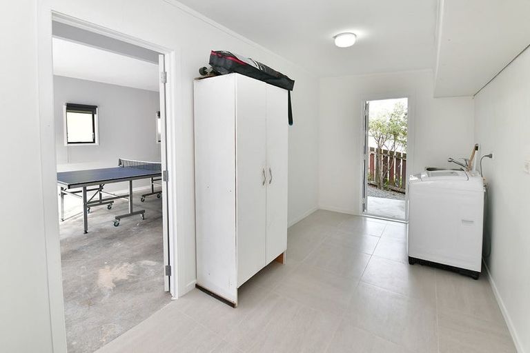 Photo of property in 956 Whangaparaoa Road, Manly, Whangaparaoa, 0930