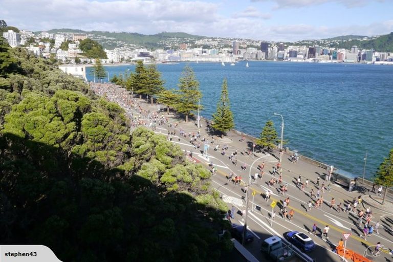 Photo of property in The Capital, 28/370 Oriental Parade, Oriental Bay, Wellington, 6011