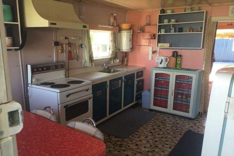 Photo of property in 38 Armstrong Avenue, Carterton, 5713