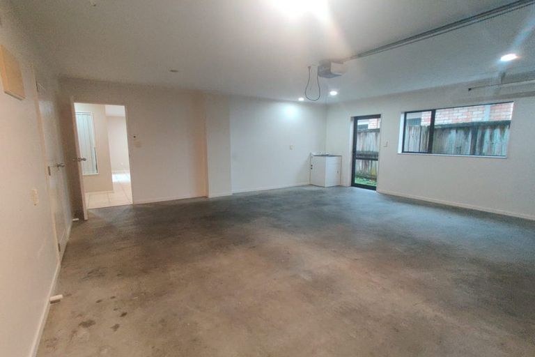 Photo of property in 36 Cyril French Drive, Flat Bush, Auckland, 2016