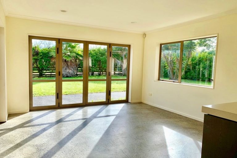 Photo of property in 262 Jesmond Road, Karaka, Drury, 2578