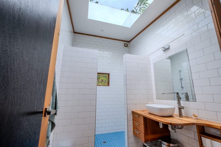 Photo of property in 3b Dalleys Lane, Lyttelton, 8082