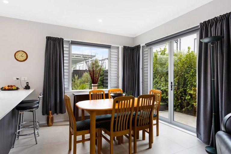 Photo of property in 6a Kuku Avenue, Red Beach, 0932