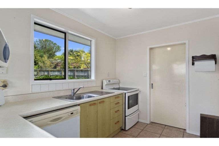 Photo of property in 89 Langana Avenue, Browns Bay, Auckland, 0630