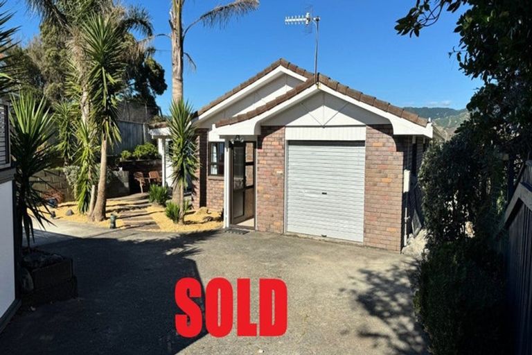 Photo of property in 56 Gray Avenue, Paraparaumu Beach, Paraparaumu, 5032