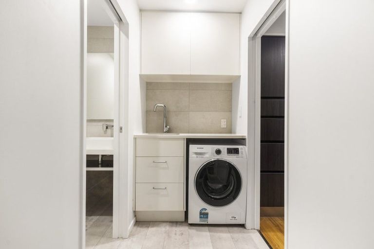 Photo of property in 11 Chedworth Drive, Glenfield, Auckland, 0629