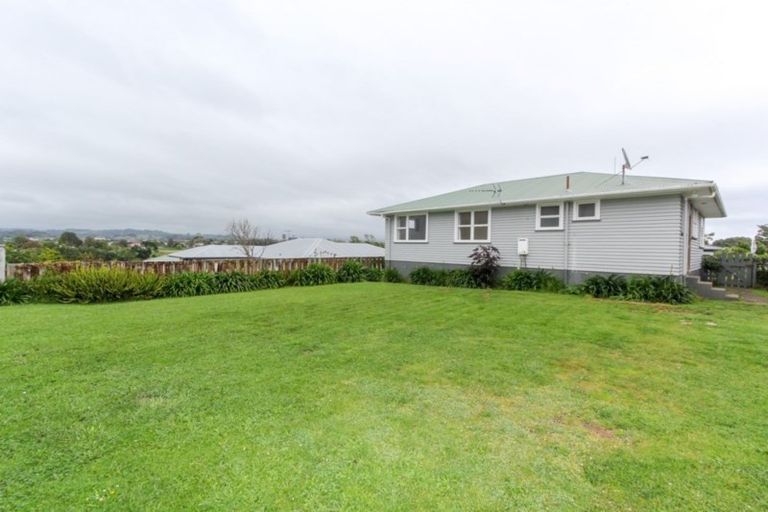 Photo of property in 33 Belair Avenue, Blagdon, New Plymouth, 4310