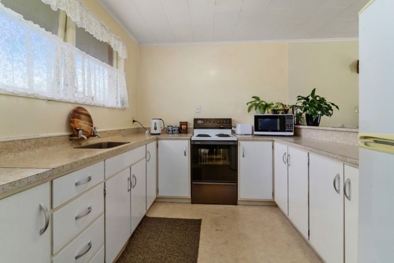 Photo of property in 15 Windsor Street, Springfield, Rotorua, 3015