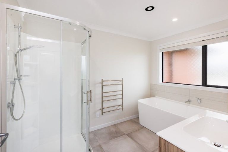 Photo of property in 117 Kingsdale Park Drive, Aokautere, Palmerston North, 4471