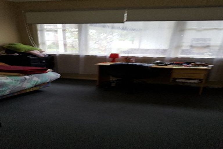 Photo of property in 2/198 Onewa Road, Birkenhead, Auckland, 0626