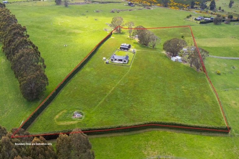 Photo of property in 736 Tukairangi Road, Kinloch, Taupo, 3385