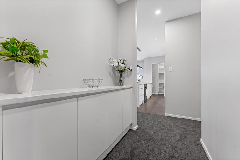 Photo of property in 24 Paihere Street, Huapai, Kumeu, 0810