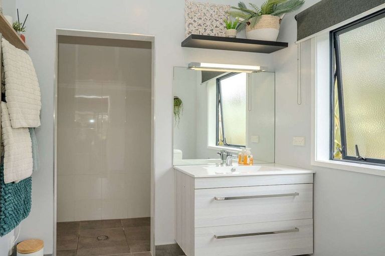 Photo of property in 244 Waimate North Road, Kerikeri, 0293