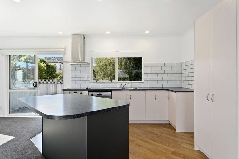 Photo of property in 2/31 Stanley Street, Wharewaka, Taupo, 3330