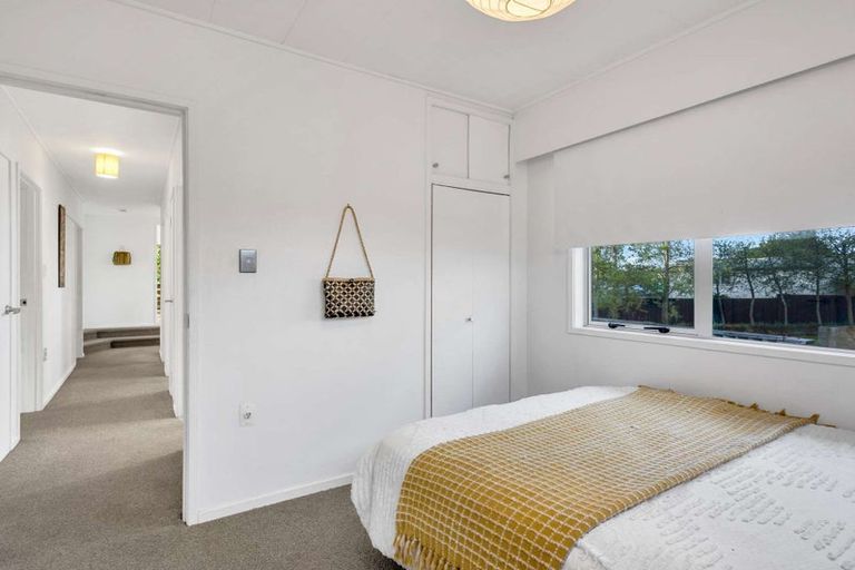 Photo of property in 2 Ashford Place, Havelock North, 4130