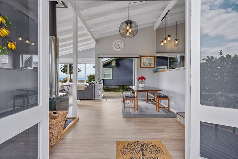 Photo of property in 3428 Pourerere Beach Road, Pourerere, Omakere, 4271