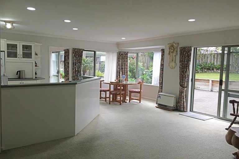 Photo of property in 7 Carniew Place, Dannemora, Auckland, 2016