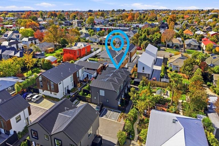 Photo of property in 62d Cleveland Street, Edgeware, Christchurch, 8013