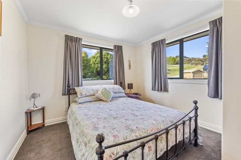 Photo of property in 195 Purakaunui Road, Mihiwaka, Port Chalmers, 9081