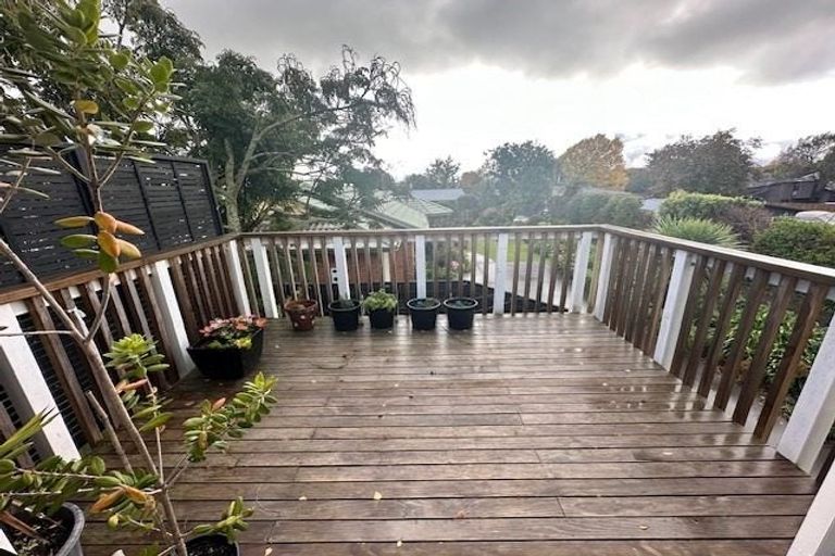 Photo of property in 98 Williams Street, Cambridge, 3434