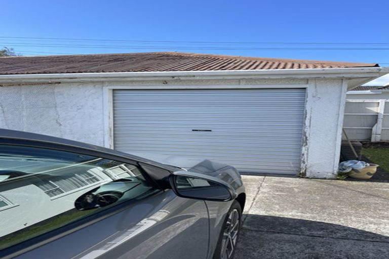 Photo of property in 25 Waimea Street, Westown, New Plymouth, 4310