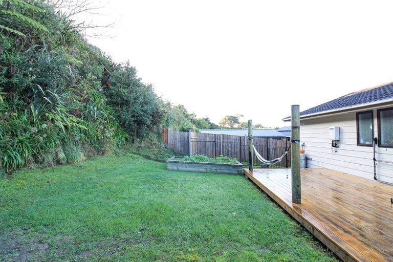 Photo of property in 32 Owhiti Street, Titahi Bay, Porirua, 5022