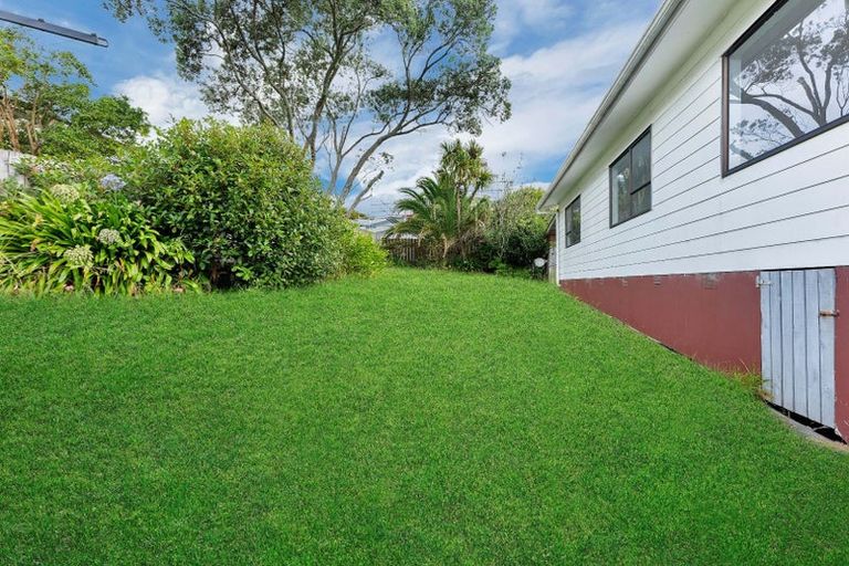 Photo of property in 3/38 Leo Street, Glen Eden, Auckland, 0602