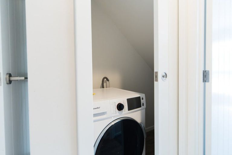 Photo of property in 12 Emmadale Lane, Hamilton East, Hamilton, 3216