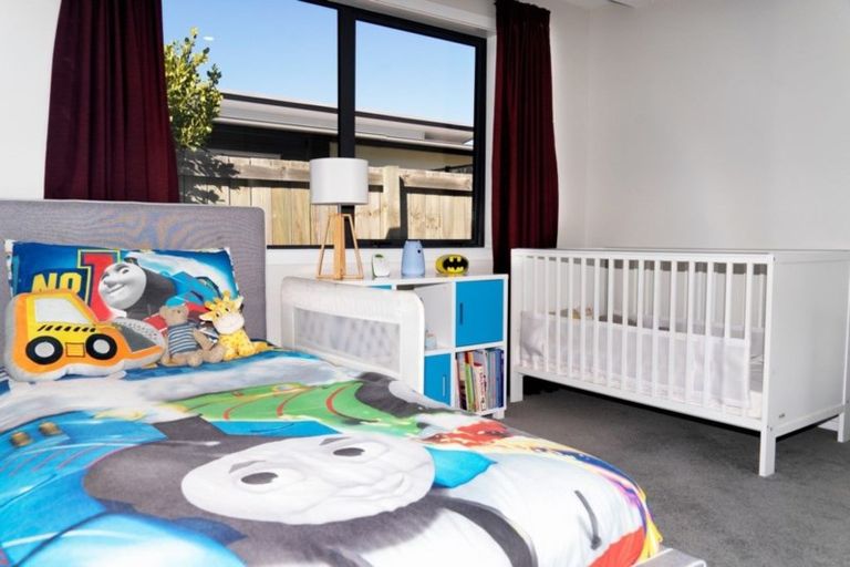 Photo of property in 5 Crabbe Place, Cromwell, 9310