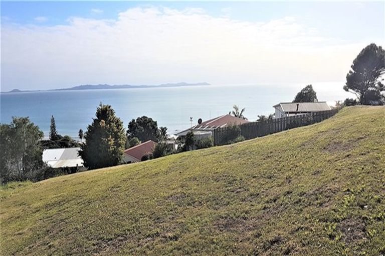 Photo of property in 37 Seaview Road, Cable Bay, 0420