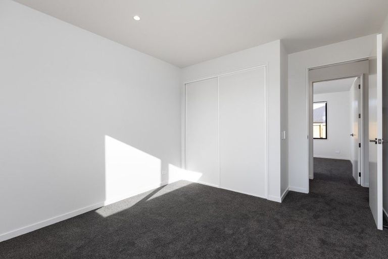 Photo of property in 16 Louden Place, Wakefield, 7025