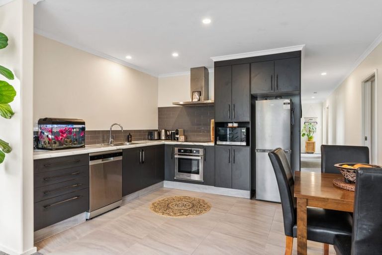 Photo of property in 12 Pense Place, Papamoa, 3118