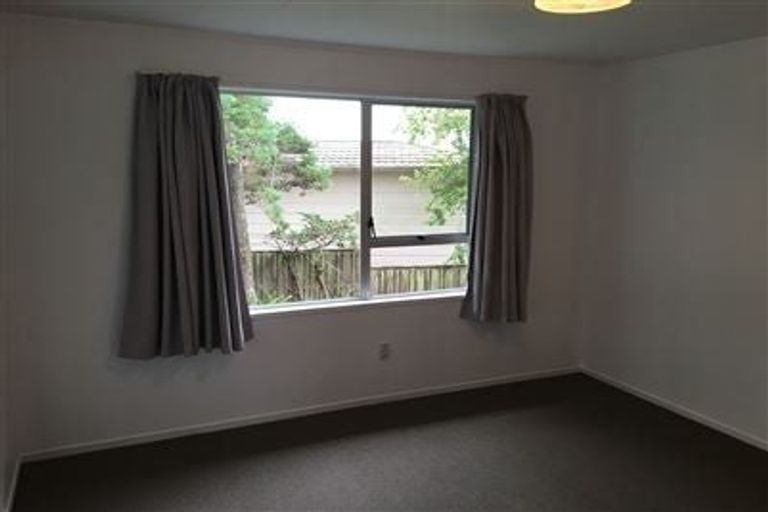 Photo of property in 3 Bonito Place, Bayview, Auckland, 0629