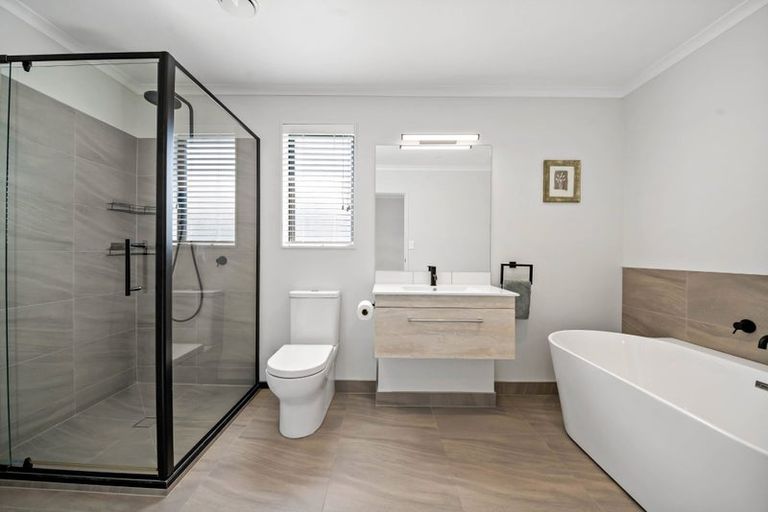 Photo of property in 6b Dale Road, Whenuapai, Auckland, 0618