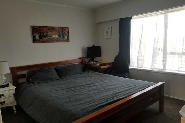 Photo of property in 1/79 Prince Regent Drive, Half Moon Bay, Auckland, 2012