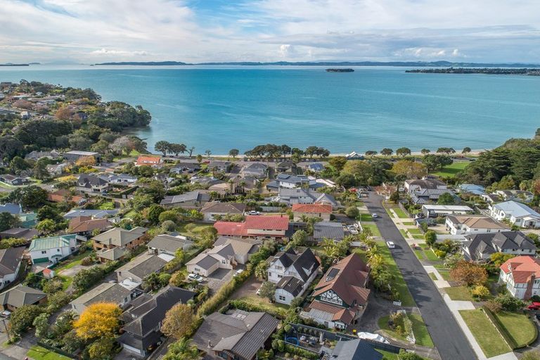 Photo of property in 45 Pah Road, Cockle Bay, Auckland, 2014