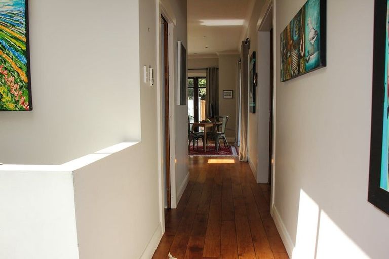 Photo of property in 90a Awa Road, Seatoun, Wellington, 6022