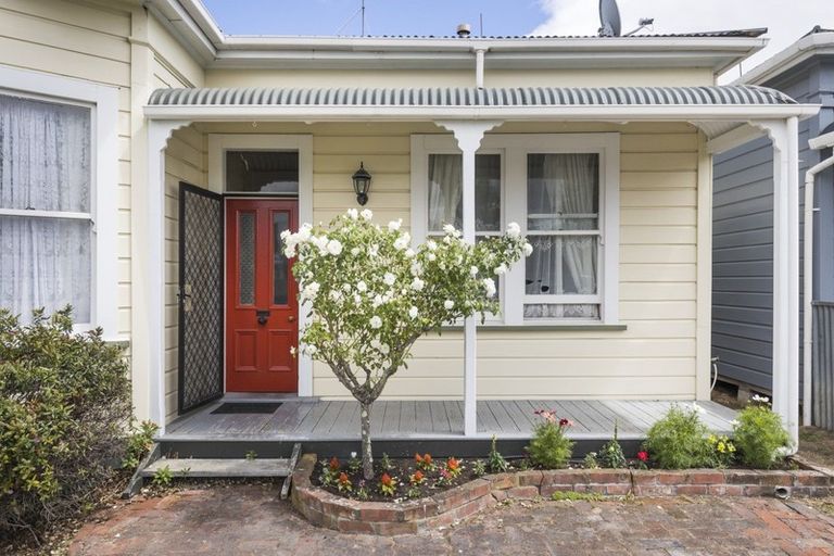 Photo of property in 26 Lombard Street, Palmerston North, 4410