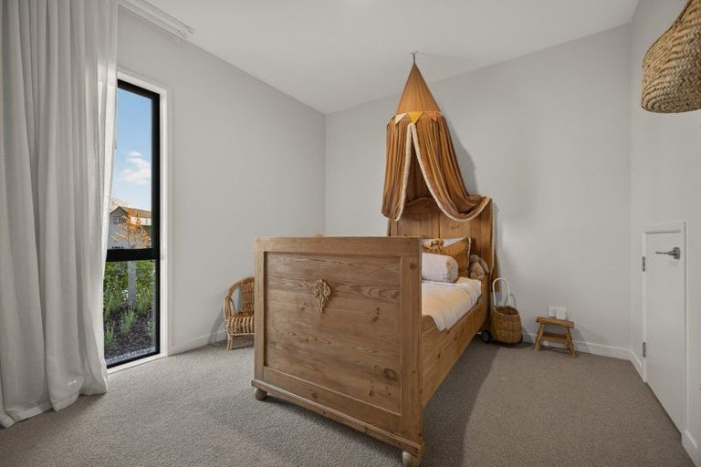 Photo of property in 4 Chapman Drive, Jacks Point, 9371