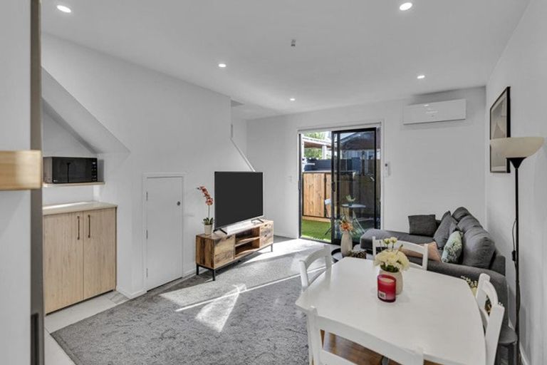 Photo of property in 8/3 Shearer Avenue, Papanui, Christchurch, 8052