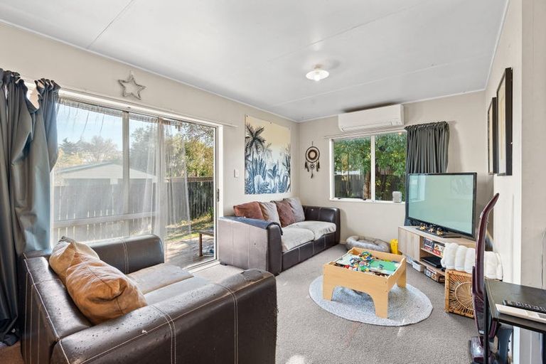 Photo of property in 8b Kupe Drive, Carterton, 5713