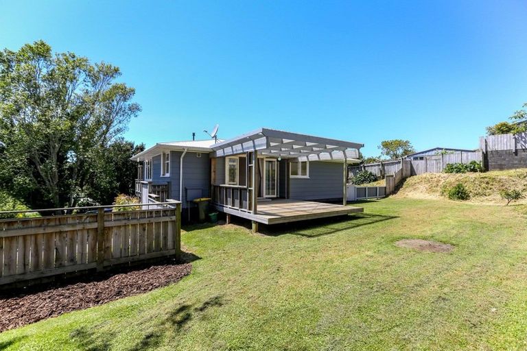Photo of property in 6a Granby Place, Westown, New Plymouth, 4310