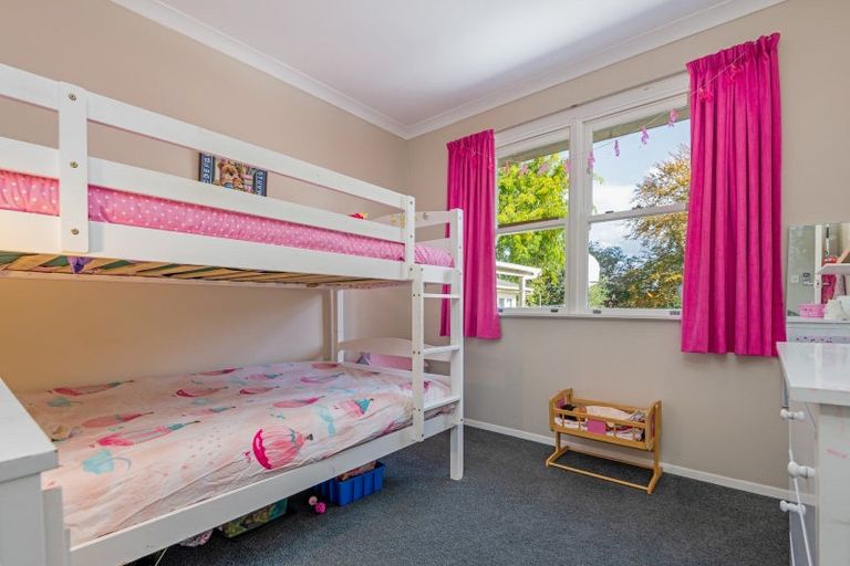Photo of property in 4 Williams Terrace, Fitzherbert, Palmerston North, 4410