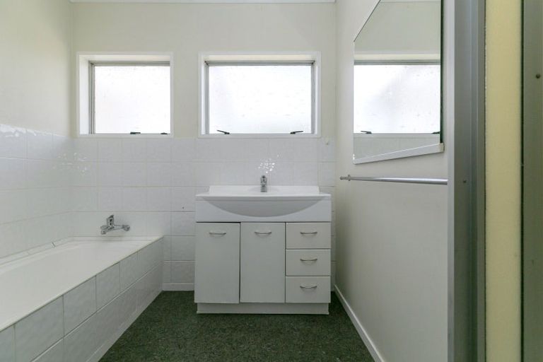 Photo of property in 22 Valley View Lane, Oruanui, Taupo, 3384