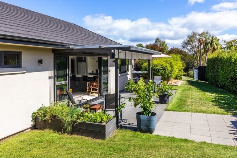 Photo of property in 46 Kenrigg Road, Kinloch, Taupo, 3377