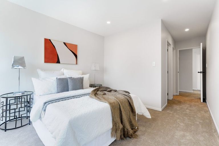 Photo of property in 14c Serjeant Street, Henderson, Auckland, 0612